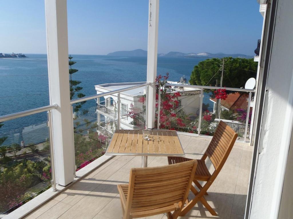 Marina View Residence Gulluk Exterior foto