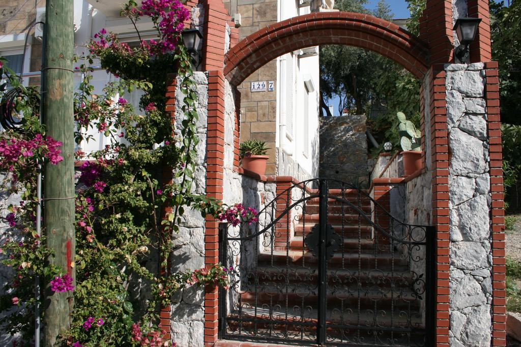 Marina View Residence Gulluk Exterior foto